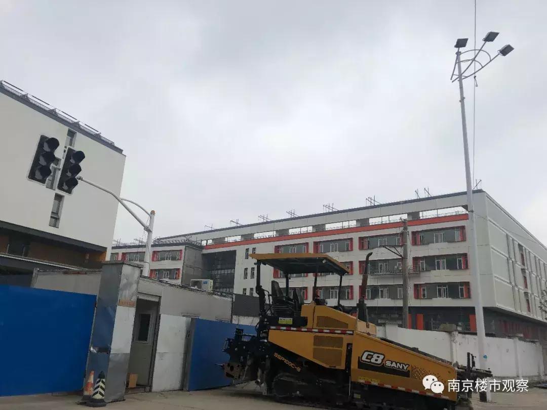 实探月坛学区真实在售房源紧缺,实探地铁房