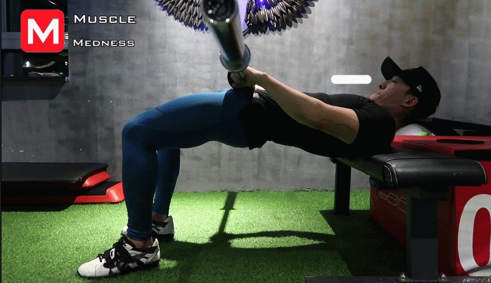 正确深蹲锻炼法锻炼臀肌,如何激活臀部肌肉比深蹲更有效