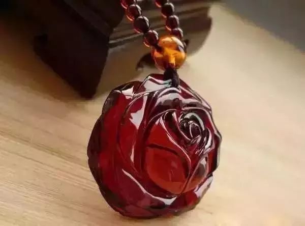 蜜蜡琥珀有多少是真的,所有蜜蜡琥珀血珀