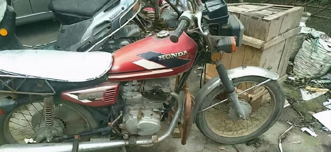 名下有报废摩托车影响出售小车吗,名下有报废摩托车还可以买新车吗