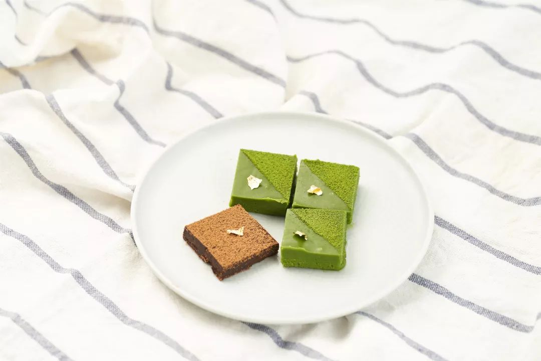 一款让你停不下来的网红零食,10款好吃到哭的网红爆款小零食