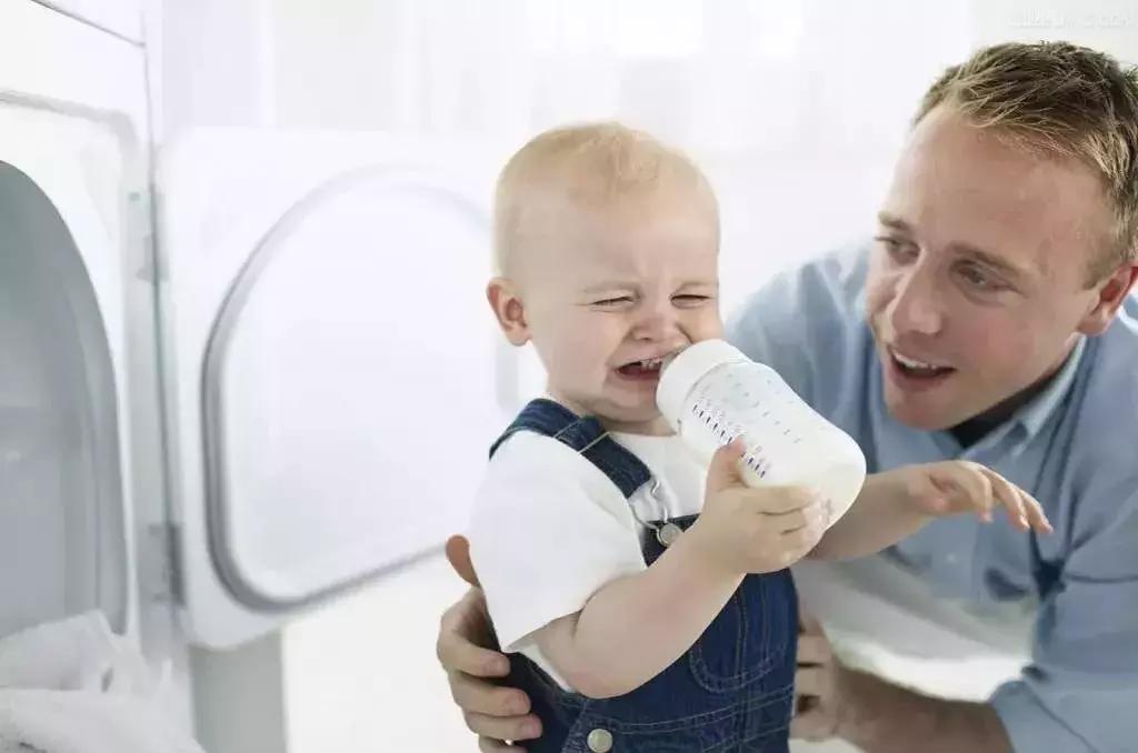 天热宝宝怎么办,一周左右宝宝厌奶