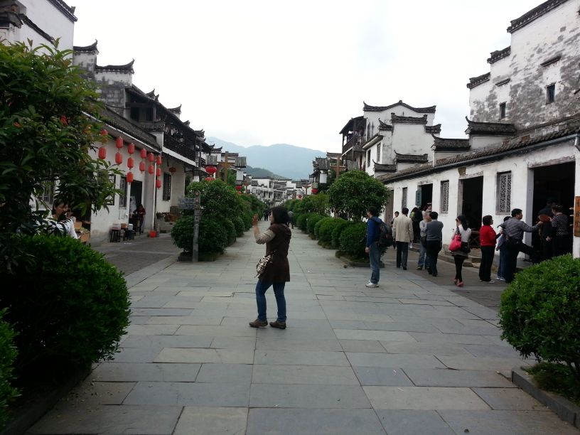 被誉为中国最美的古村落,徽州婺源风光