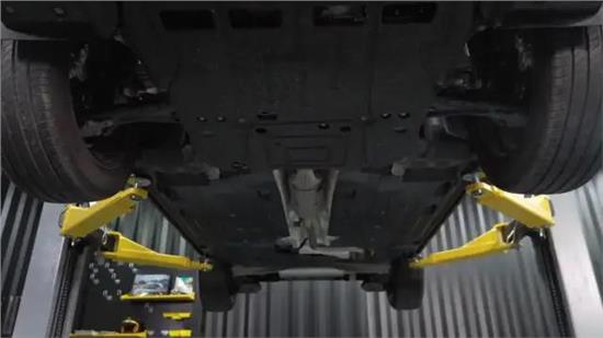 东风标致4008拆车,标致4008拆钥匙