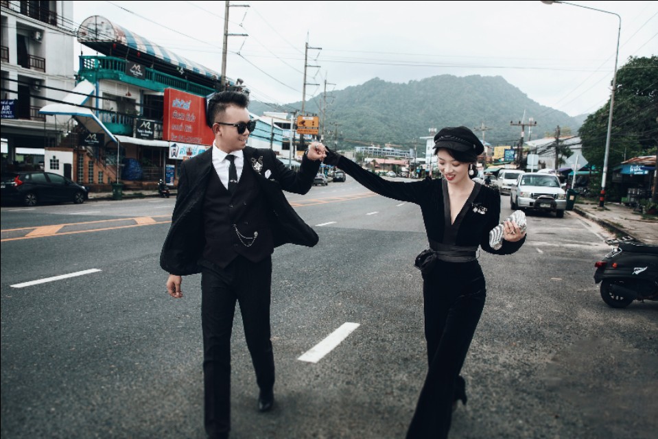 铂爵旅拍婚纱照花6000块钱值不值,铂爵旅拍云sir用无人机拍婚纱照