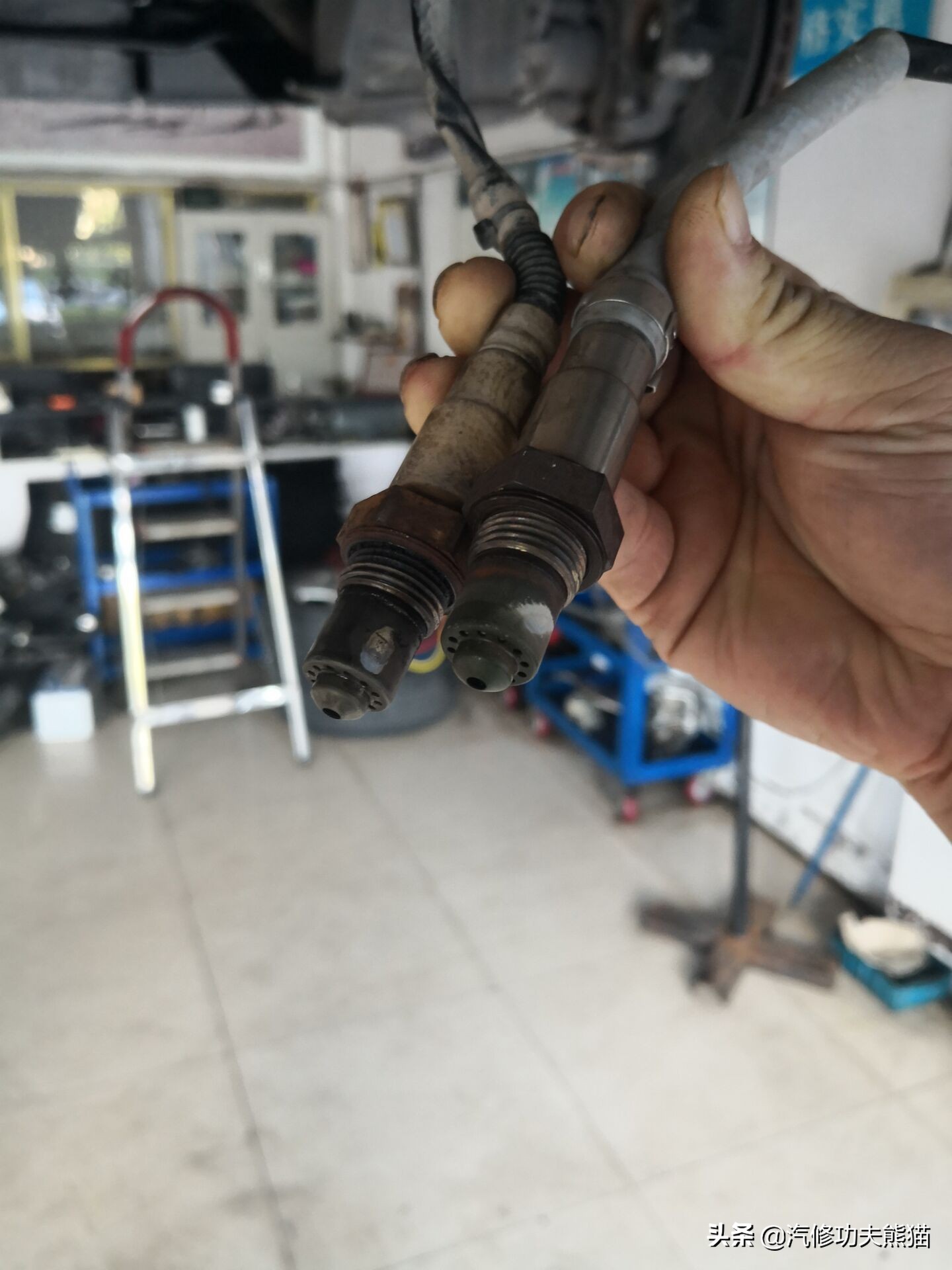 2017款途观丝绸之路1.8t烧机油吗,途观2015款1.8t四驱豪华版烧机油