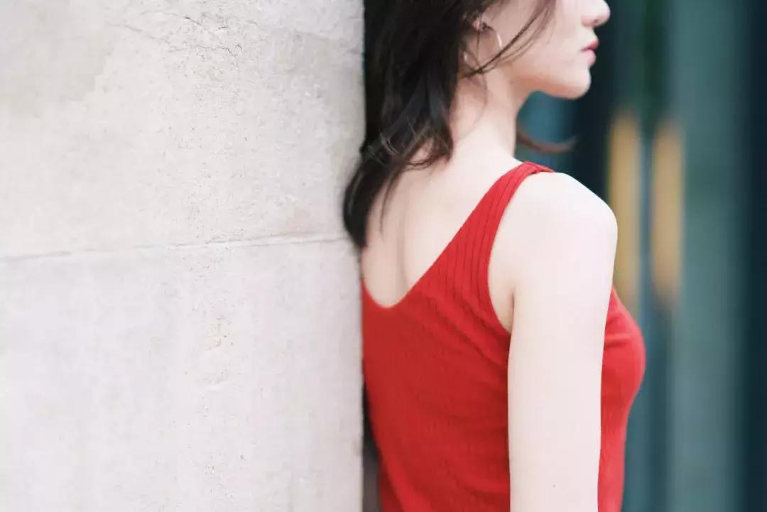 不同场景度假风穿搭攻略,18套度假风穿搭指南