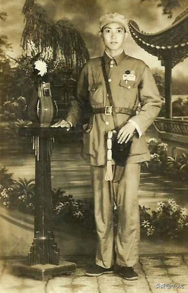 驳壳枪枪托是什么材质,驳壳枪木质套和皮套的区别