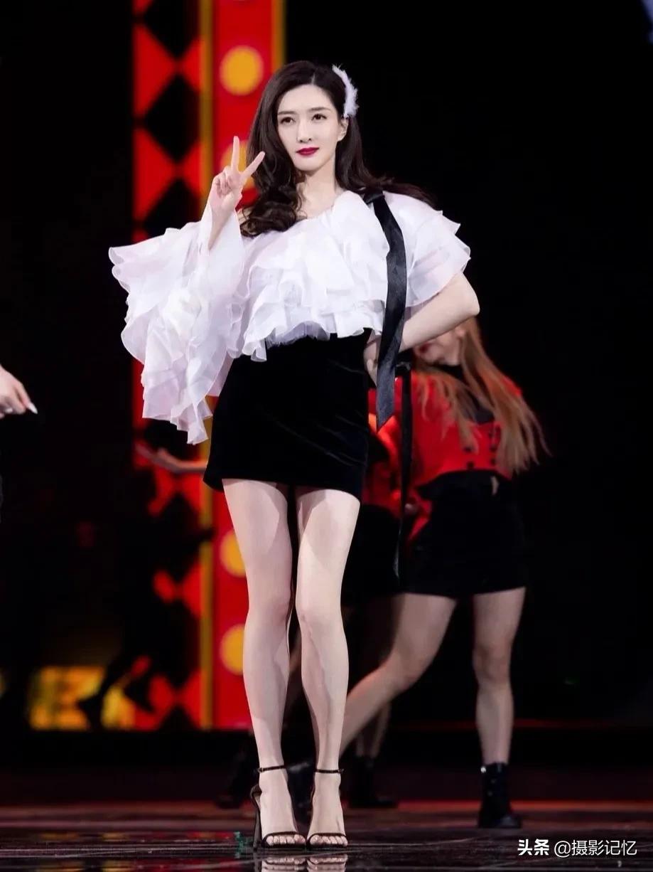 江疏影：凝脂玉肌