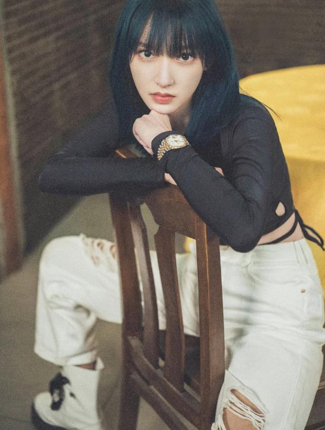 稍微高一点筒的马丁靴穿搭,drmartens马丁靴怎么搭配