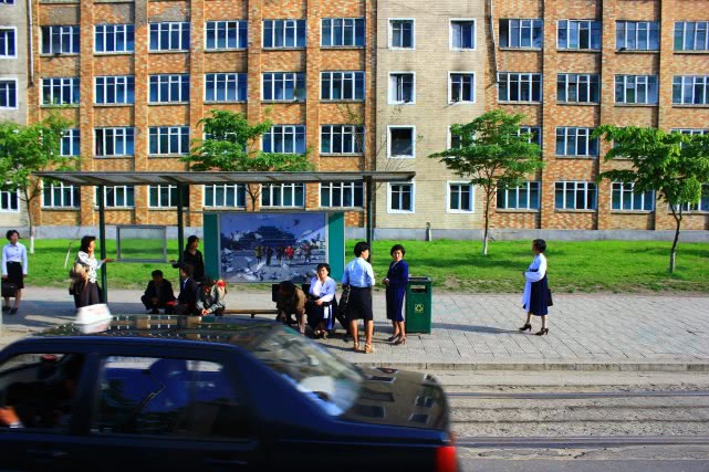 去朝鲜可以买手机卡吗,去朝鲜可以去朝鲜人的商店吗