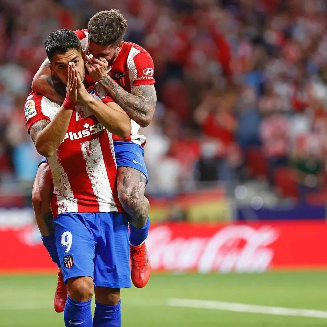 足球大盘点巴萨最强阵容,足坛历史上最贵的十位球员