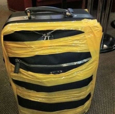 lv新包瑕疵,lv包掉皮专柜可更换吗