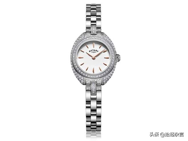时尚女性戴什么手表 (什么牌子的女性手表性价比高)