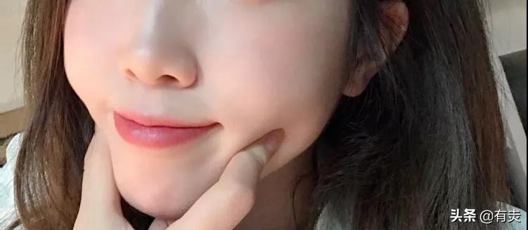 干皮、油皮、痘痘肌看过来!亲测不卡粉、不脱妆的粉底液指南!