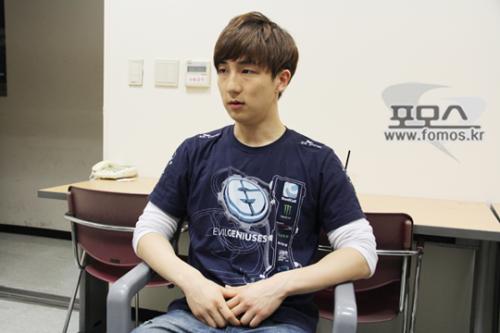 星际争霸教主vs解冻比赛视频,星际教主队vs解冻队