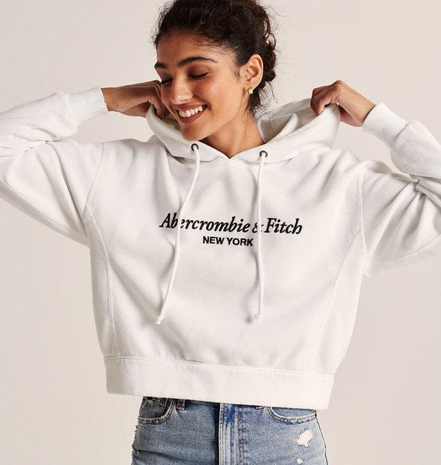 最新款卫衣减龄上档次,入春好物推荐清新减龄的小卫衣