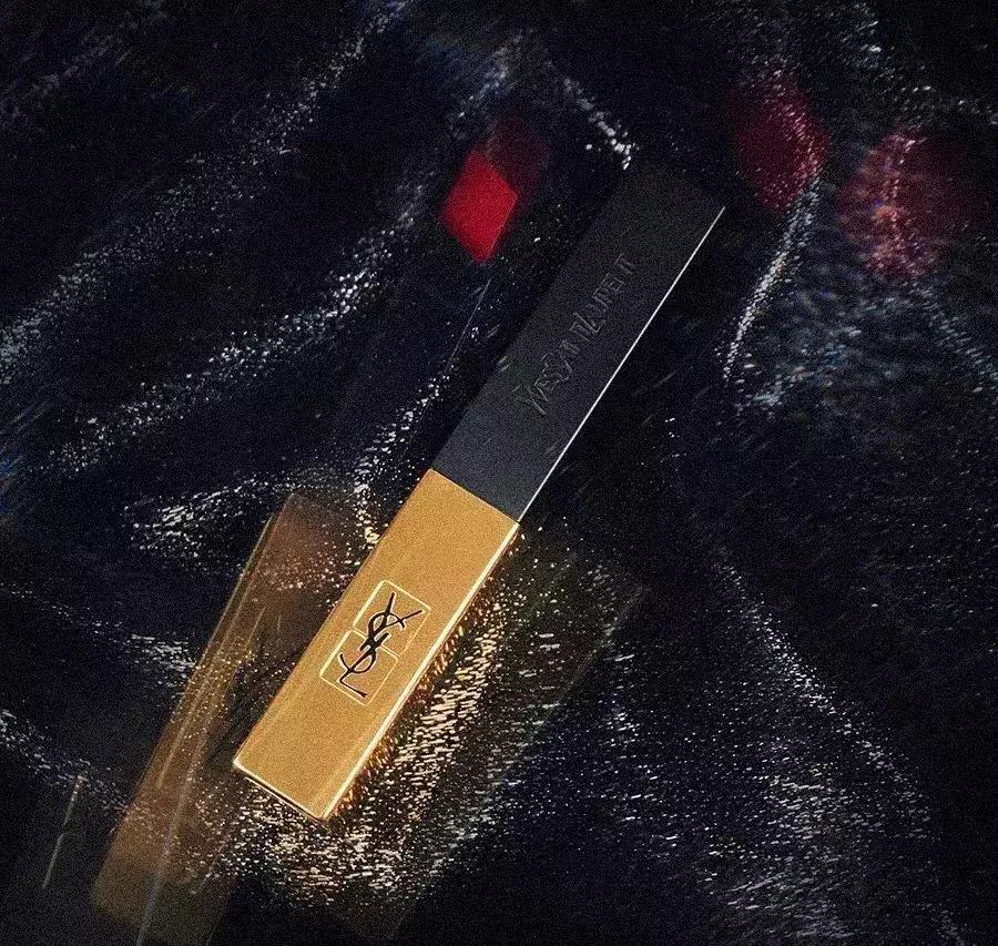 美宝莲什么颜色的口红显白,迪奥口红哪个颜色好看显白