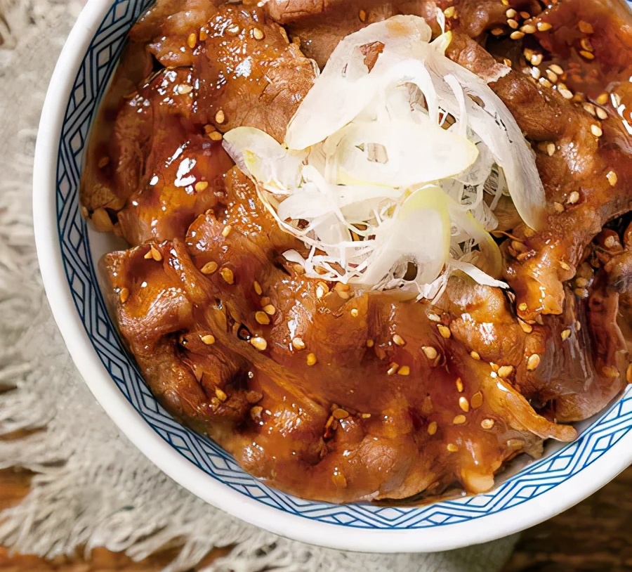 吉野家巨亏75亿日元关闭150家门店,吉野家连锁餐厅