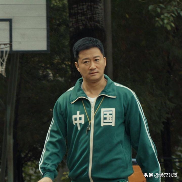 怎么决定练篮球还是足球,顶级的天赋选篮球还是足球