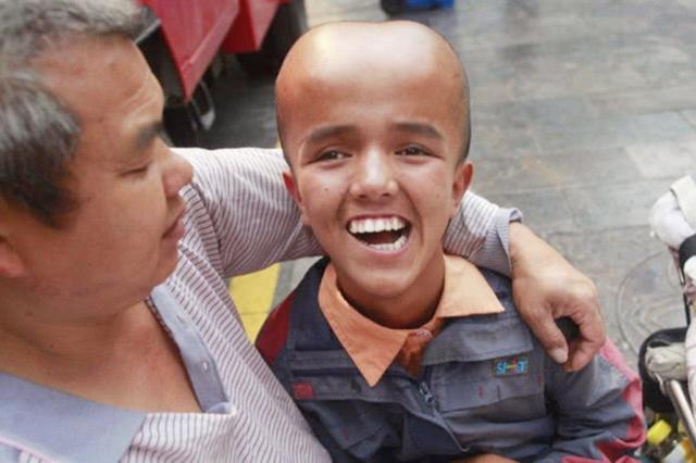 喝毒奶粉的孩子现在怎么样了,喝毒奶粉长大的孩子现在怎样了