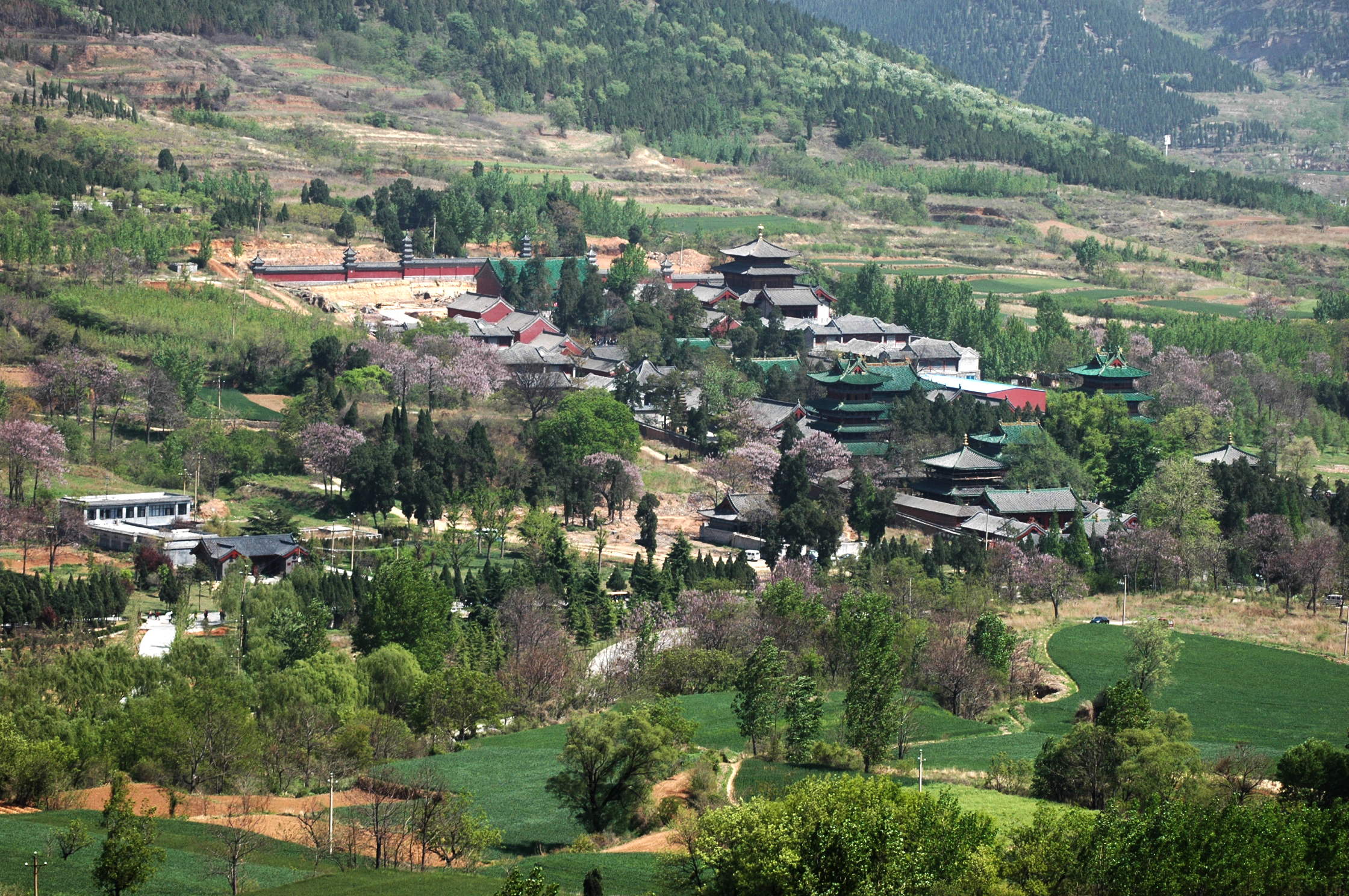 少林寺为什么是朝圣地,少林寺和嵩山哪个更值得去
