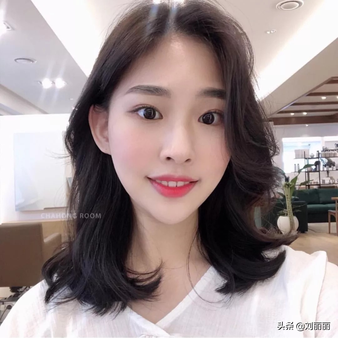 最新流行的锁骨发型,永不过时的发型