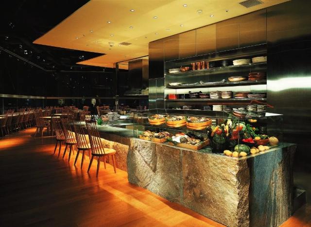 日本空间设计元老杉本贵志和他设计的酒店