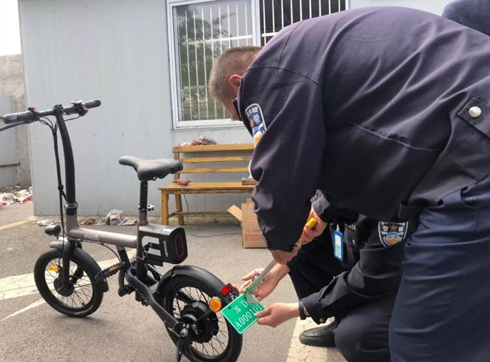 电动车不买保险不给上牌怎么办,买了电动车不给上牌