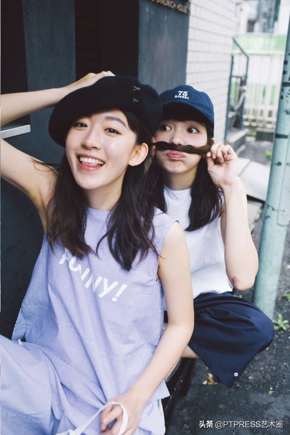 闺蜜拍照如何拍出高级感,闺蜜照怎么拍照好看又上镜