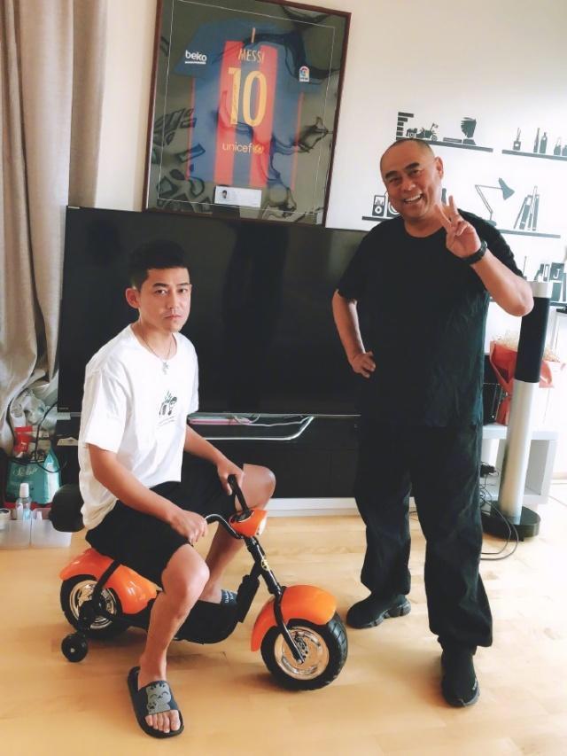 苏醒愤怒砸电视,苏醒与张远口嫌体正的兄弟情