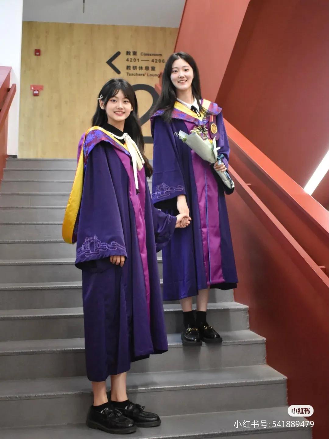 美院中国风学士服,九大美术学院学士服