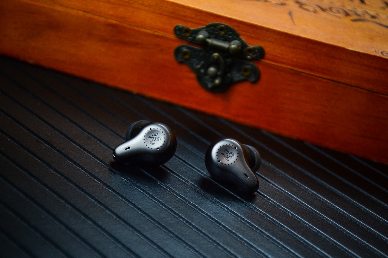 魔浪mifos和苹果蓝牙耳机哪个好,魔浪mifoo7测评