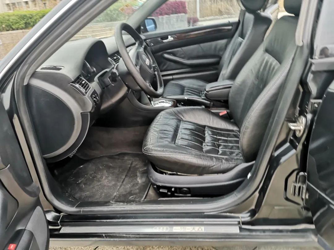 一万多二手车买轿车还是suv,一万左右二手车买自动还是手动