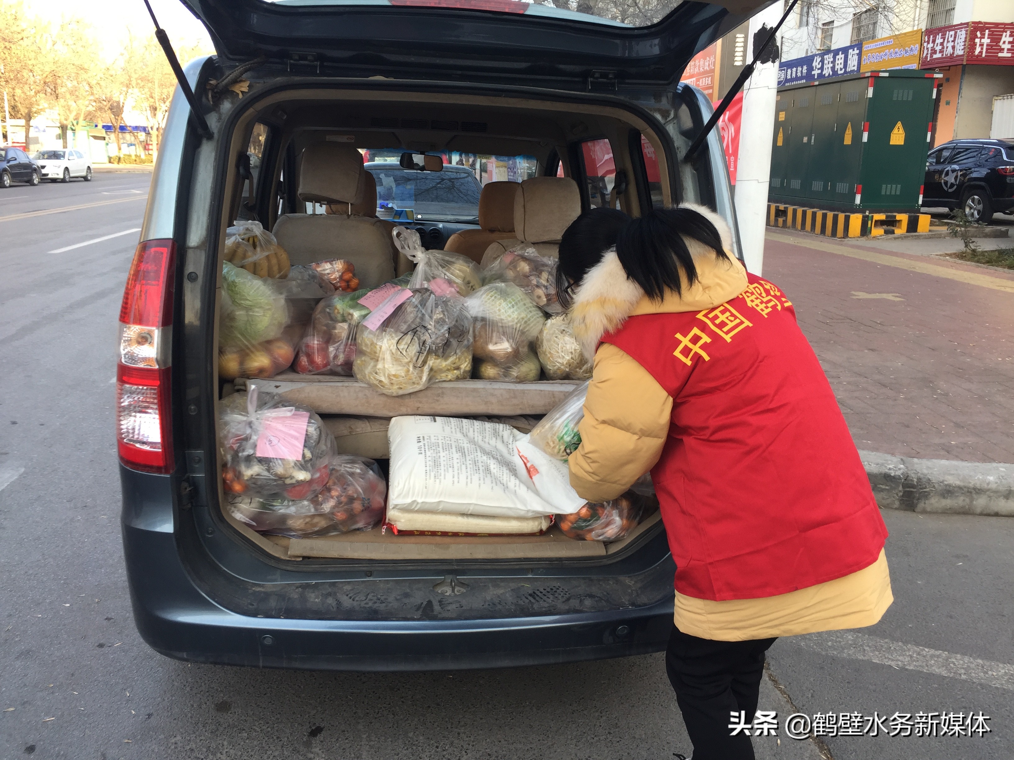 青春的力量!——鹤水青年志愿者,汇成一道光