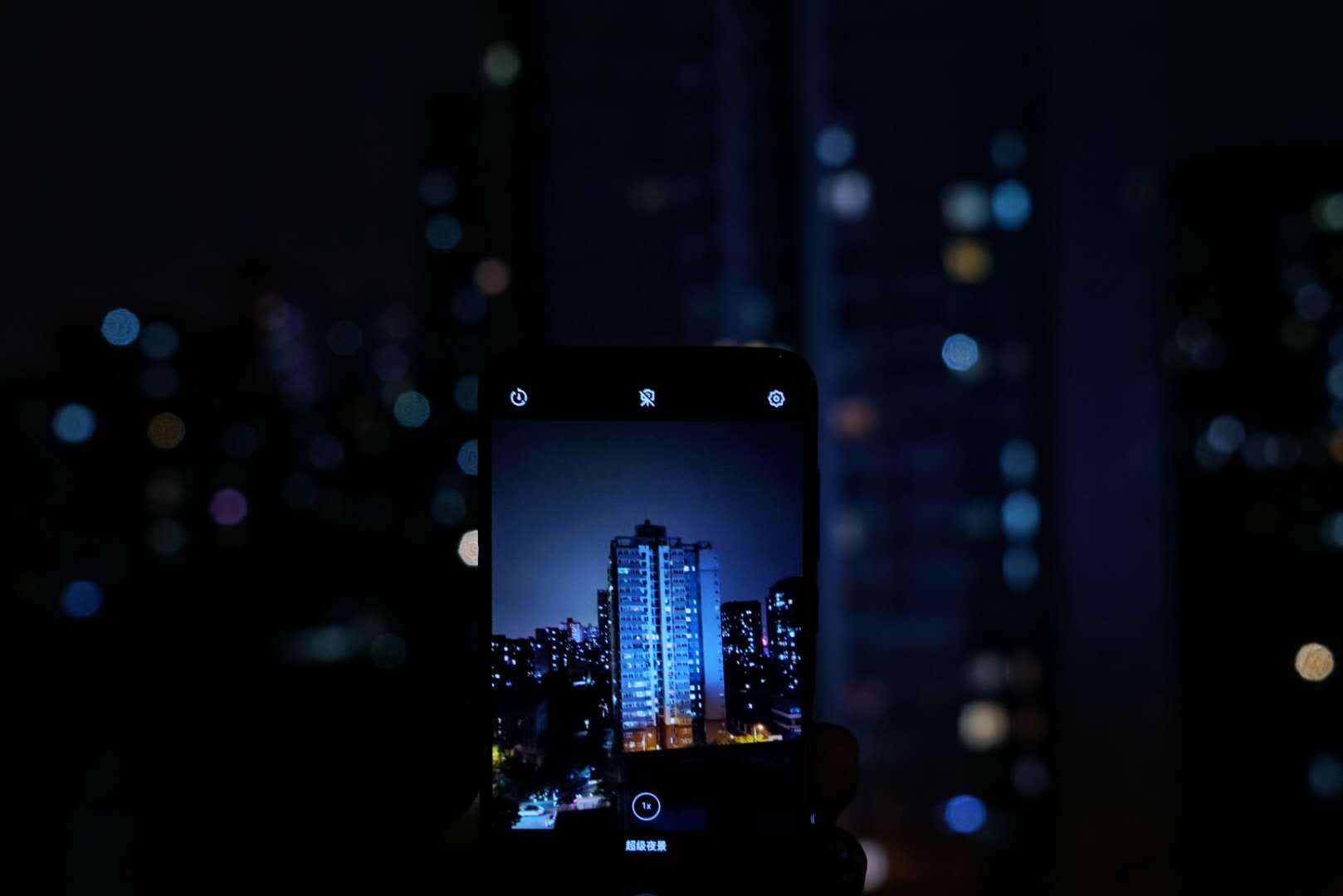 魅族屏下摄像头手机是哪款,魅族最早的三颗摄像头