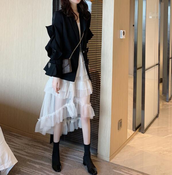 小西装怎么搭配好看,小西装怎么搭配更有气质