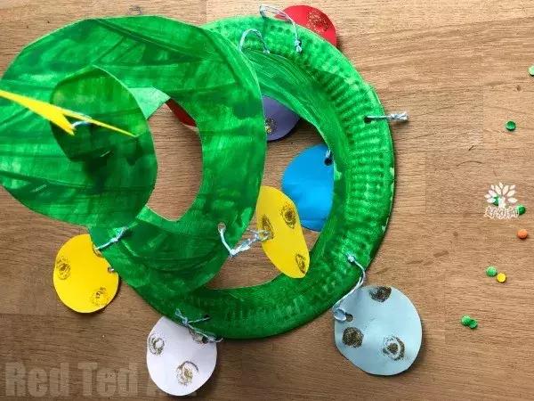 幼师剪纸手工技能大赛作品,幼师贴门上长条创意剪纸