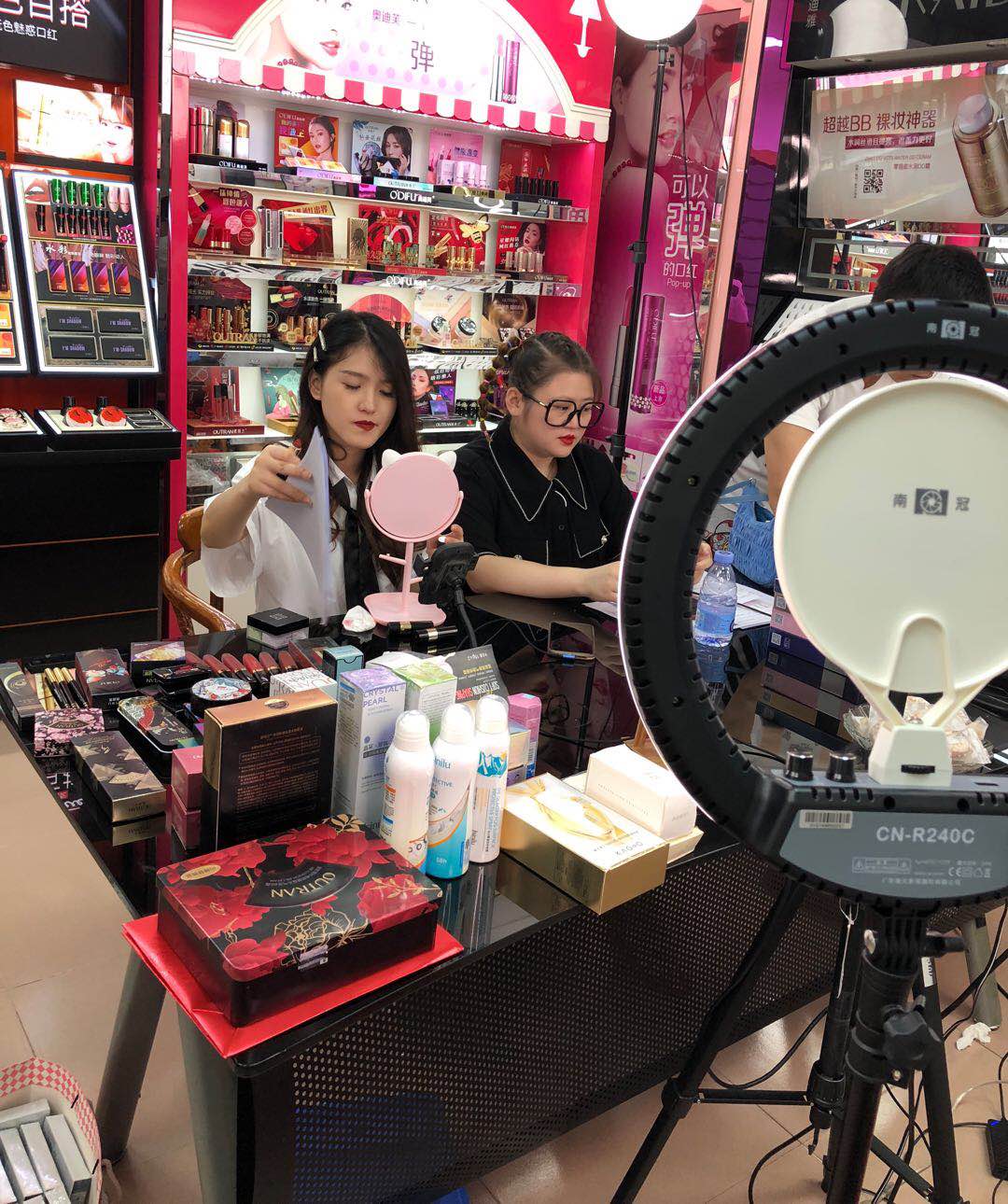 蓝心定制工厂,蓝心定制直播鞋子