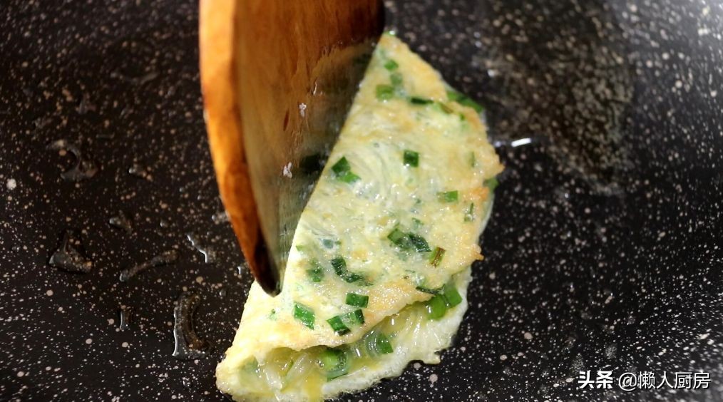 不需揉的韭菜鸡蛋饼的做法,韭菜鸡蛋饼不用面粉的做法