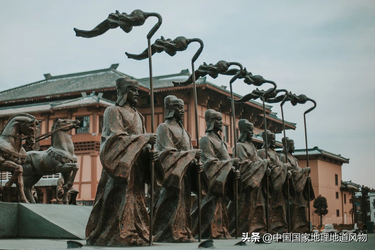 金庸小说里的襄阳在哪里,金庸笔下的襄阳城是哪里