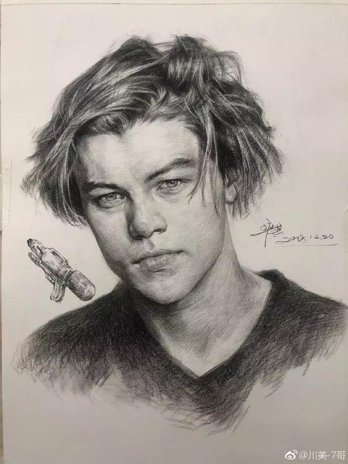 画素描时的动作细节描写作文,最难画的素描质感看看如何表现