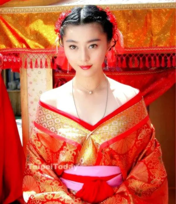 绝代双骄小鱼儿与花无缺比赛,绝代双骄谁最厉害