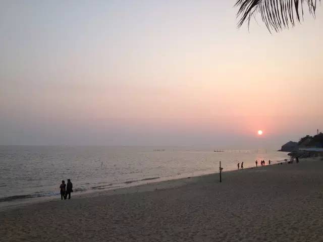 浣犲涔呮病鍘绘捣杈瑰害鍋囦簡,浣犲涔呮病鏈夊嚭闂ㄦ梾娓镐簡