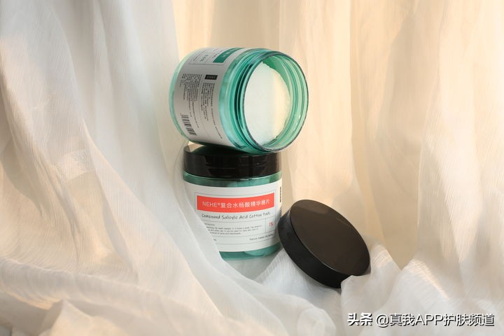 一张脸被泪沟毁了,一张痘脸如何从头开始修复