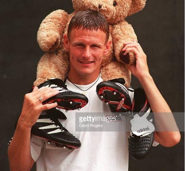 predator20.3足球鞋蓝与白,predator足球鞋19.4