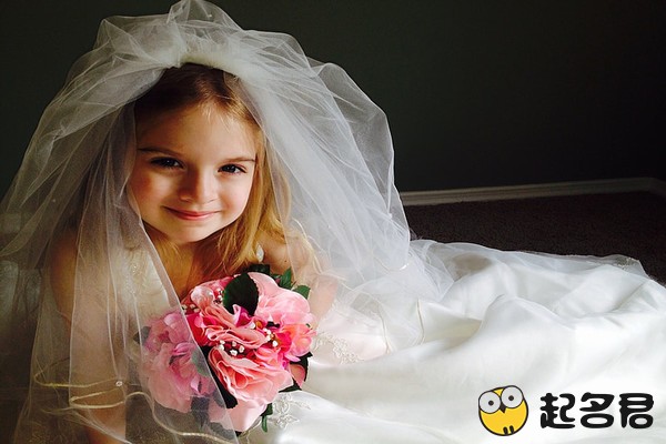 女孩起名简单好听的名字两个字 (起名字大全女孩名洋气两个字)