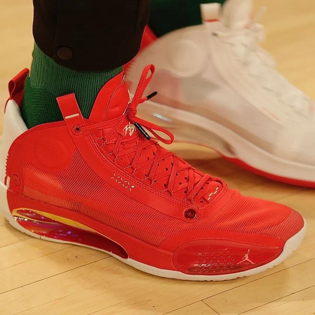 nba杰伦布朗上脚球鞋,nba球星上脚布朗尼1代