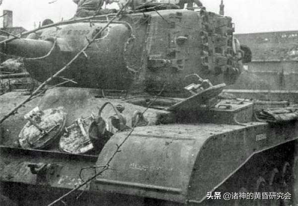 虎式坦克vs潘兴坦克谁更强,m26潘兴坦克vs虎式坦克