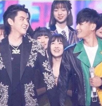 黄子韬给张艺兴送的生日祝福,黄子韬为张艺兴庆生截图曝光